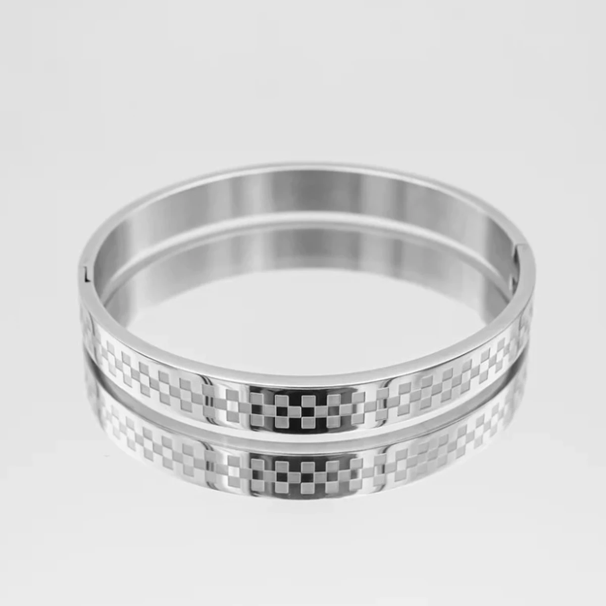 Silver Free Size Stainless Steel Trandy Kadaa Bracelet For Men