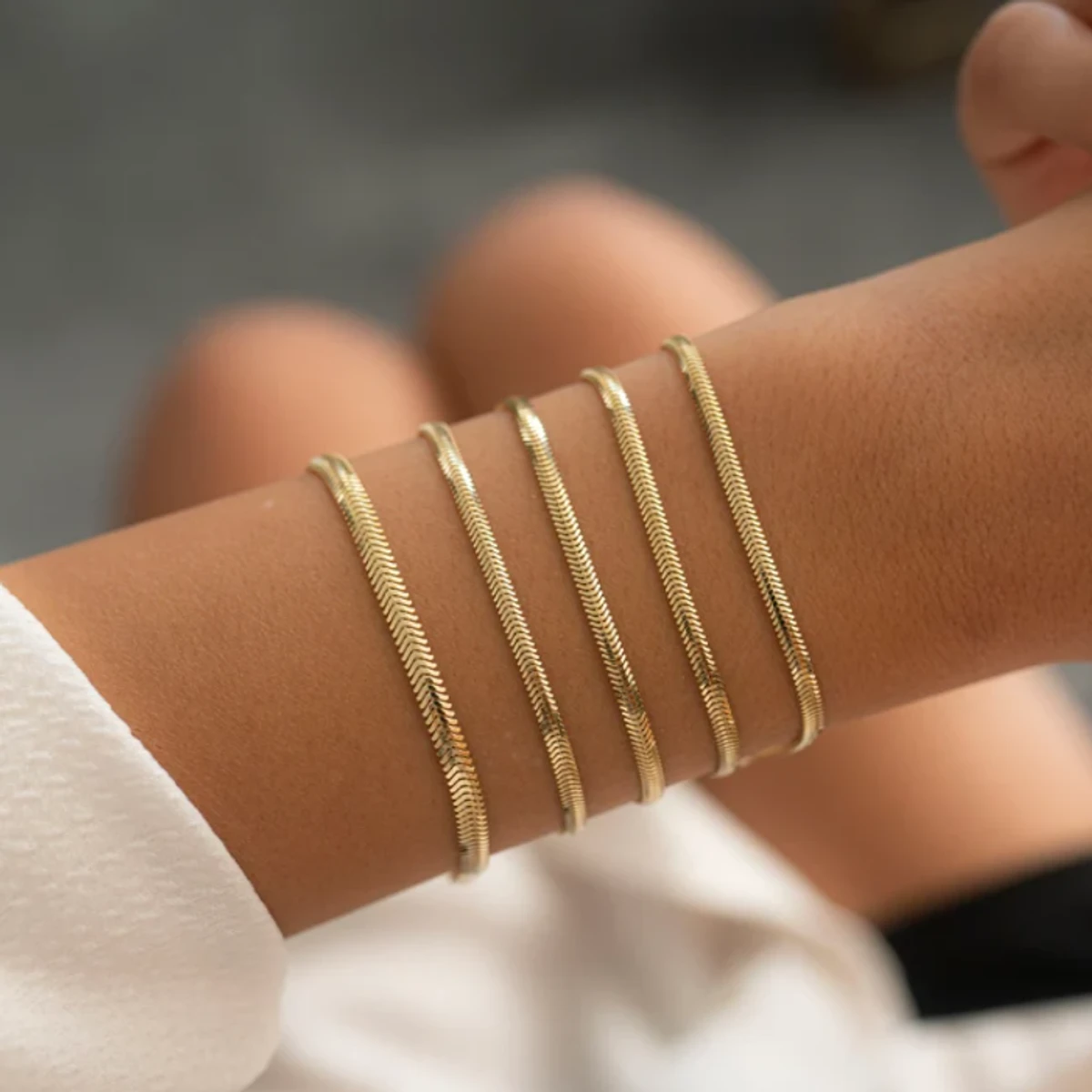 Fashion Charming simple Gold Snake Chain Bracelets For Men & Women