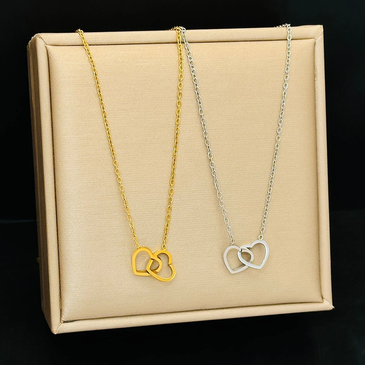 Fashionable Double Hart Necklaces for Women - Image 4