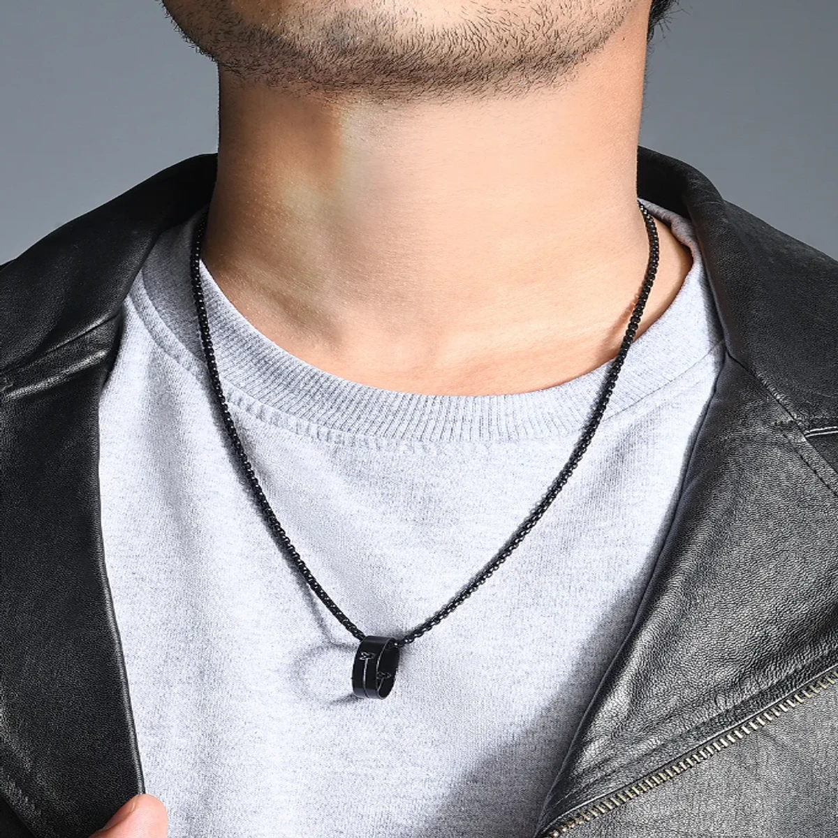 Black Fashionable Ball Chain/Finger RIng Locket For Men