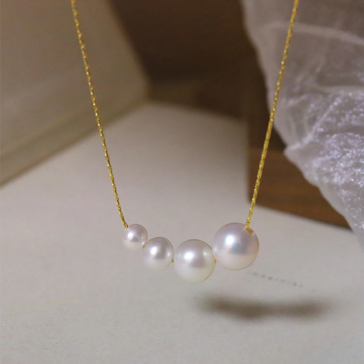 Pearl Pendant stylish Client Necklace for Ladies