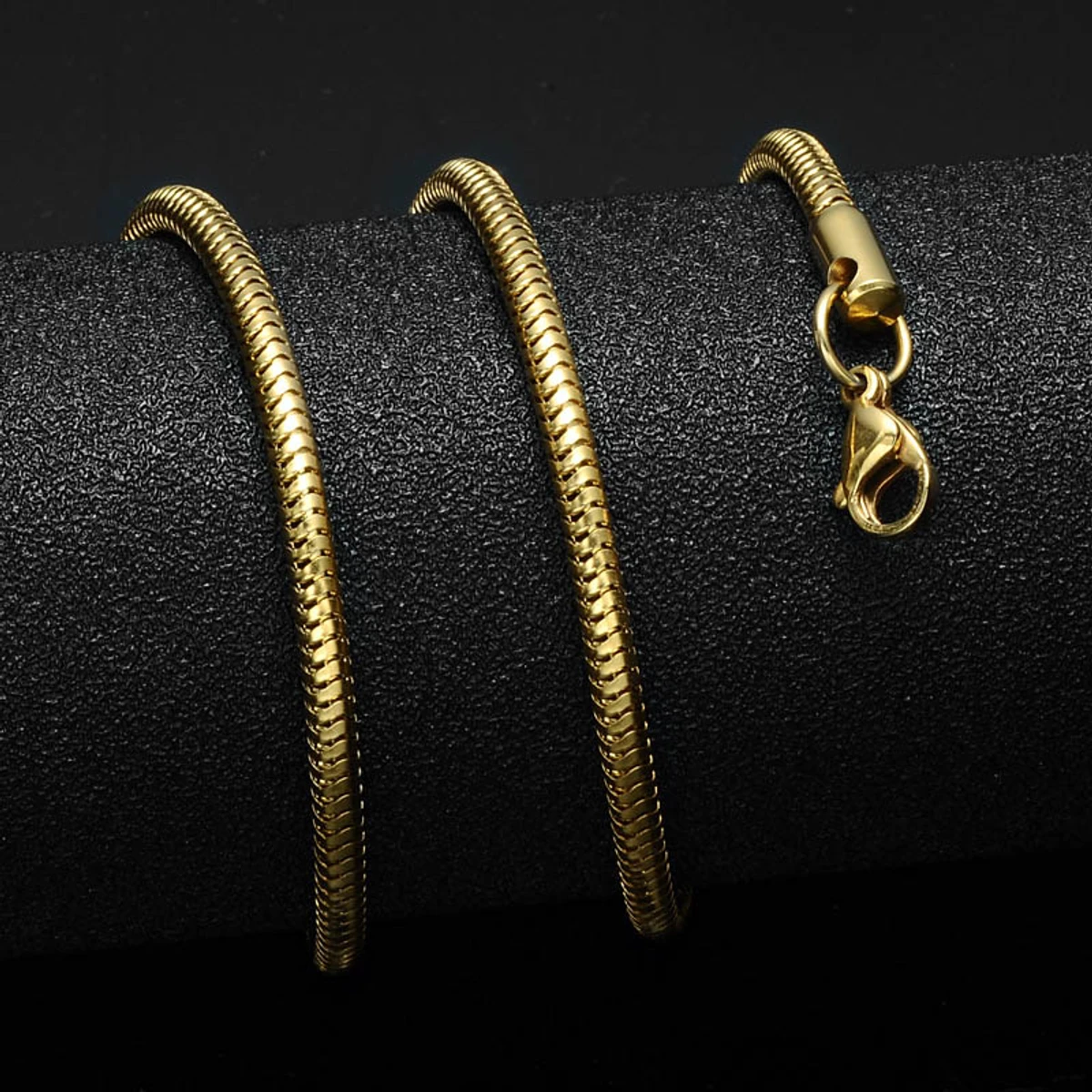 Stainless Steel Flat Snake Neck Chain For Stylish Men And Women