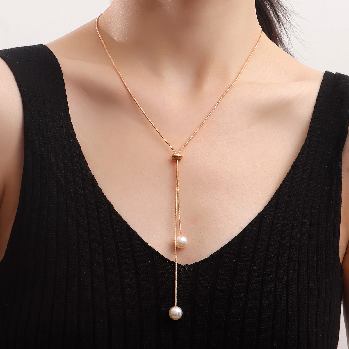 New Stylish Short Necklaces For Woman