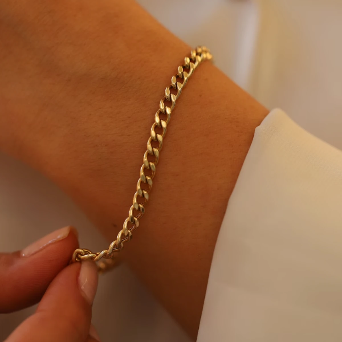 Men Bracelet Gifts Mens Hand Chain Bracelet- Golden Bracelet For Men & Women