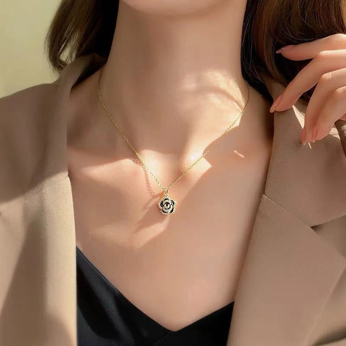 Korean Girls Ins Rose Necklace Flower Clavicle Chain