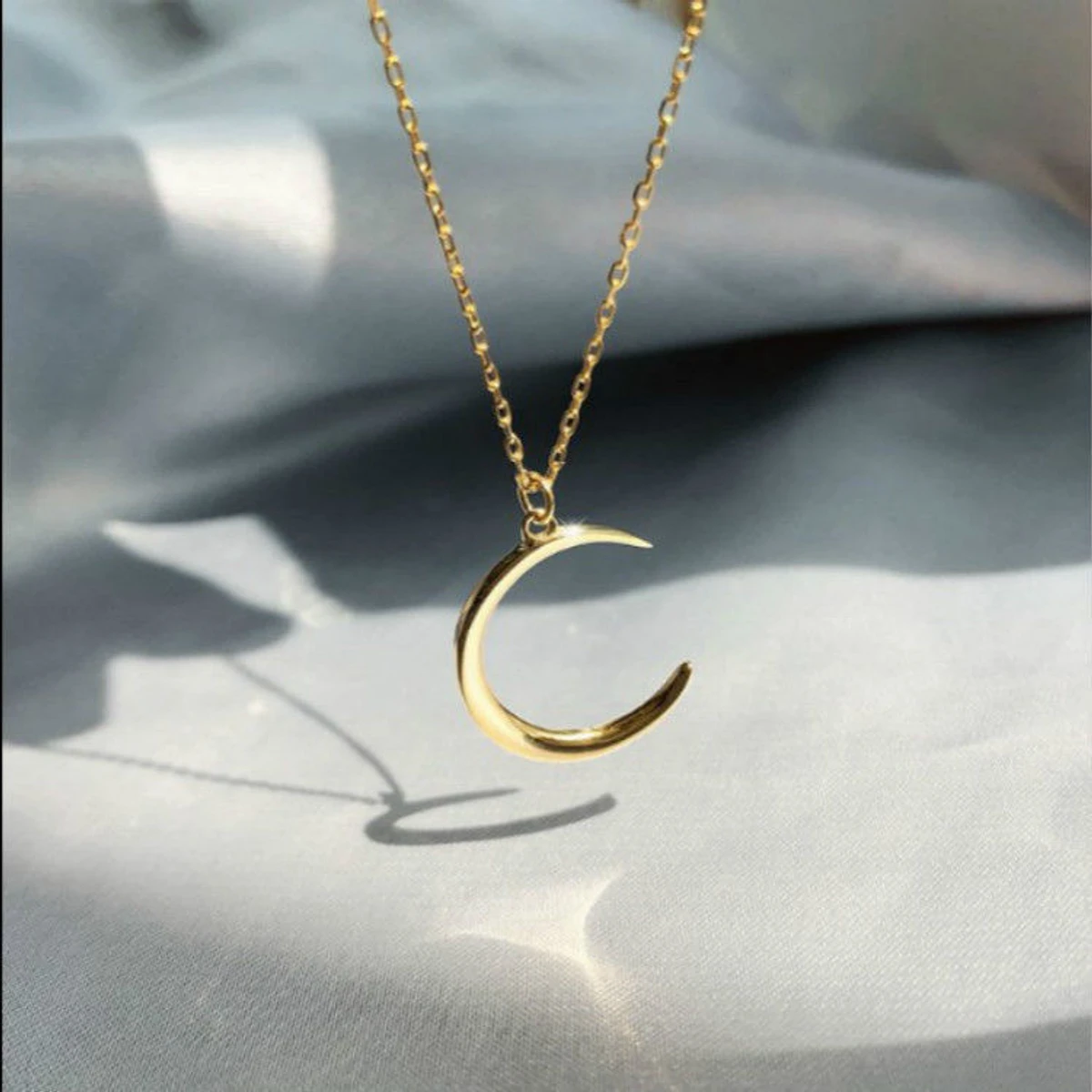 Stylish New Moon Necklace For Girl/Women