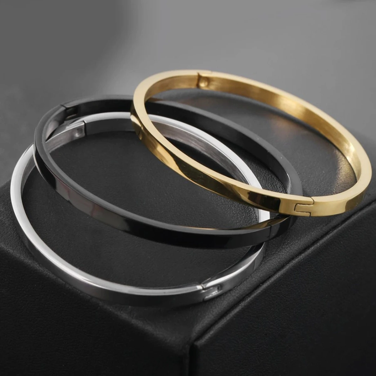 Men Stainless Steel Golden Free Size Bangle Bracelet For Men