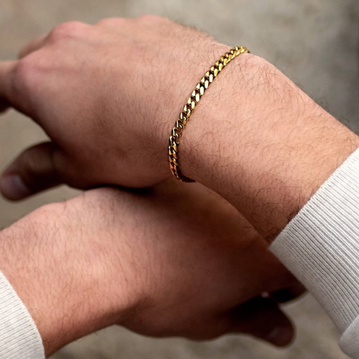 Fashionable Men's Gold Chain Bracelet