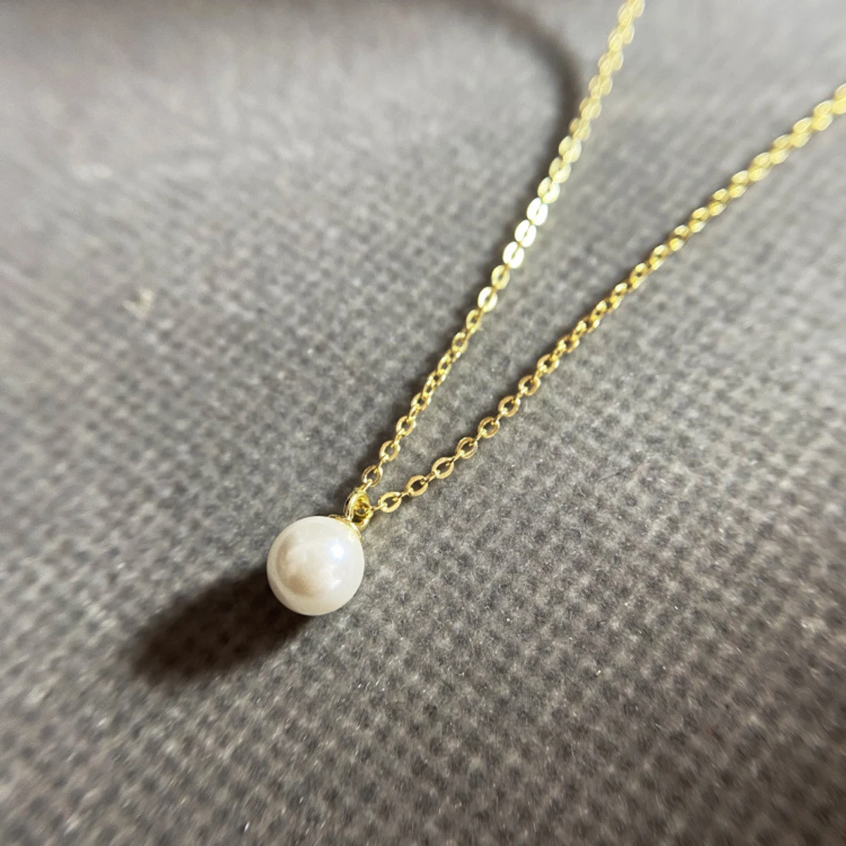 Single Pearl Necklace For Woman - Image 3