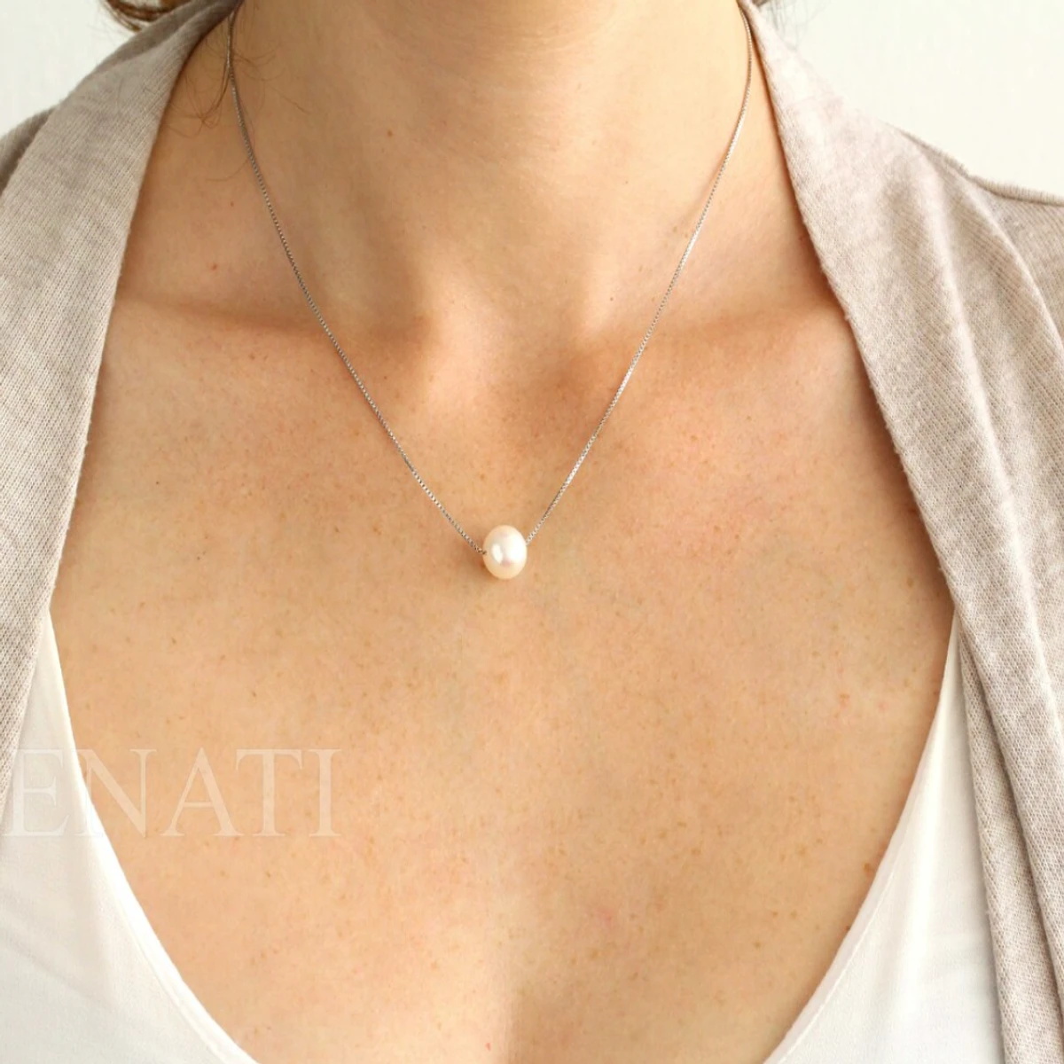 Korean elegant stylish pearl necklace